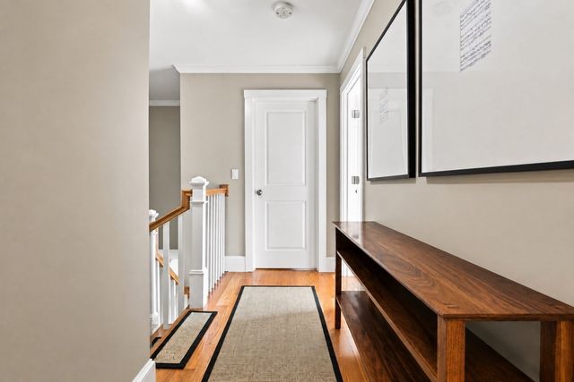 12 Grove St 2, Waltham, MA 02453