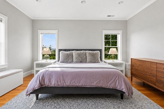 12 Grove St 2, Waltham, MA 02453