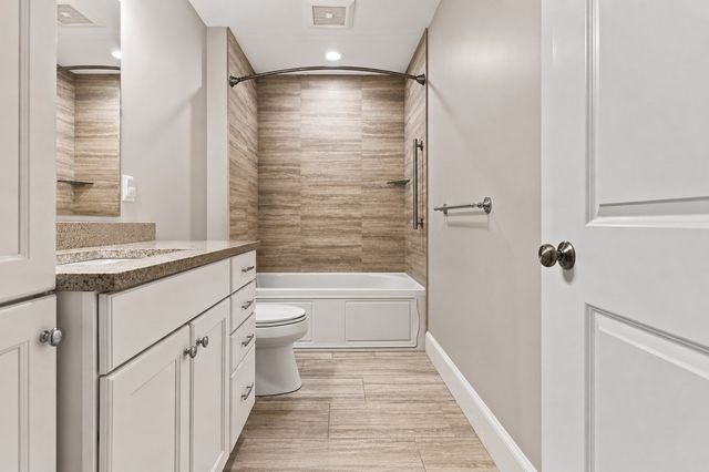 12 Grove St 2, Waltham, MA 02453