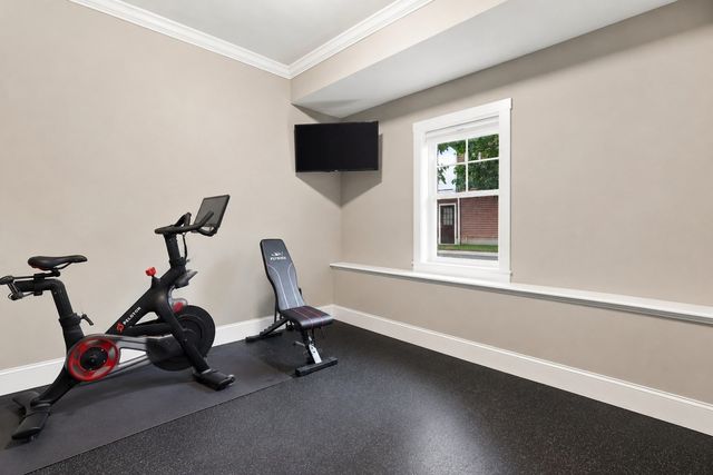 12 Grove St 2, Waltham, MA 02453