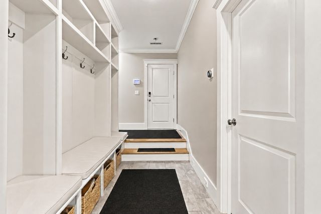 12 Grove St 2, Waltham, MA 02453