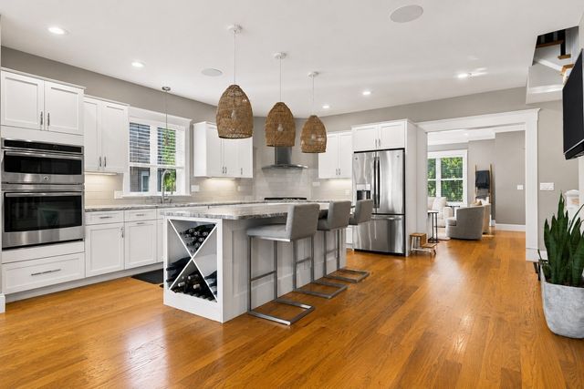 12 Grove St 2, Waltham, MA 02453