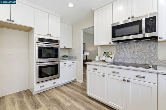 5612 Frank Pl, Clayton, CA 94517