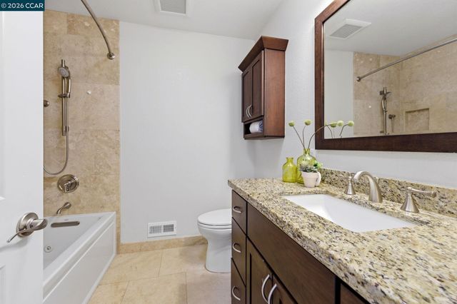 5612 Frank Pl, Clayton, CA 94517