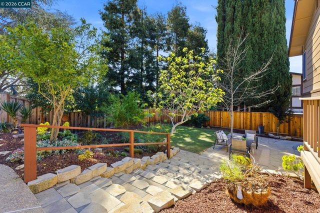 5612 Frank Pl, Clayton, CA 94517