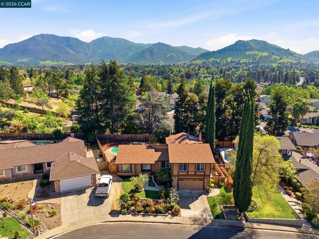 5612 Frank Pl, Clayton, CA 94517