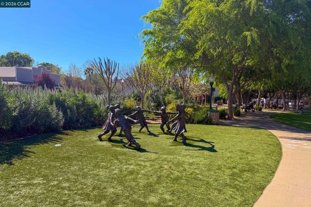 5612 Frank Pl, Clayton, CA 94517