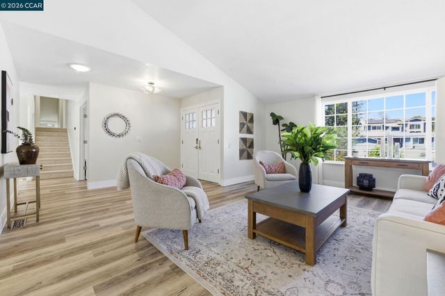 5612 Frank Pl, Clayton, CA 94517