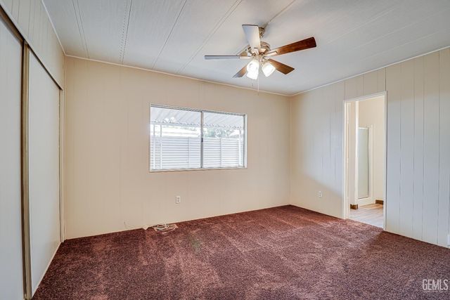 400 E Roberts Lane 48, Bakersfield, CA 93308