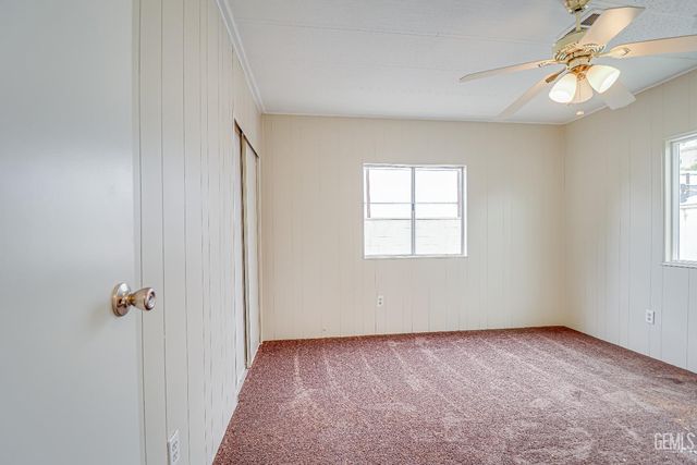 400 E Roberts Lane 48, Bakersfield, CA 93308