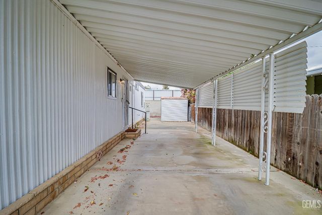 400 E Roberts Lane 48, Bakersfield, CA 93308