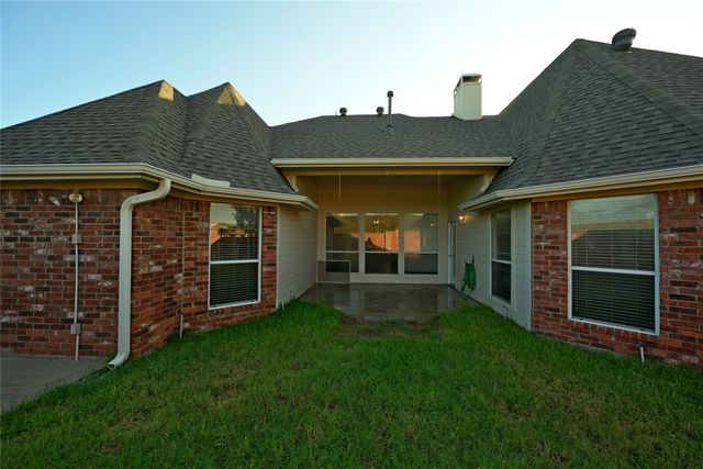7410 Woodsprings Drive, Garland, TX 75044