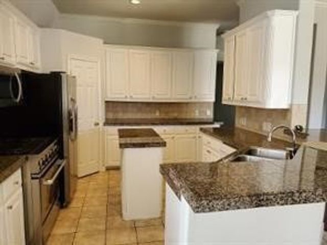 7410 Woodsprings Drive, Garland, TX 75044