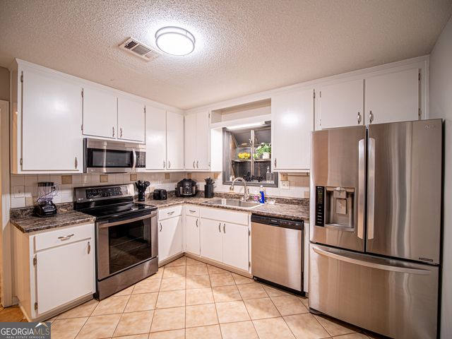 3789 N Hampton Drive NW, Kennesaw, GA 30144
