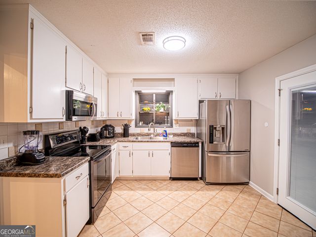 3789 N Hampton Drive NW, Kennesaw, GA 30144