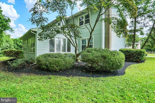 214 BURRELL BLVD, Allentown, PA 18104