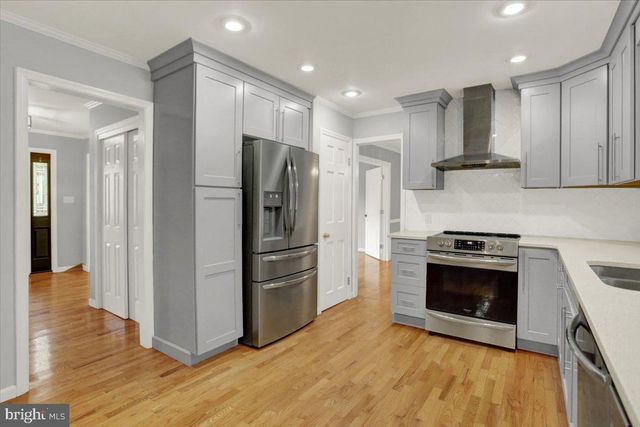 214 BURRELL BLVD, Allentown, PA 18104