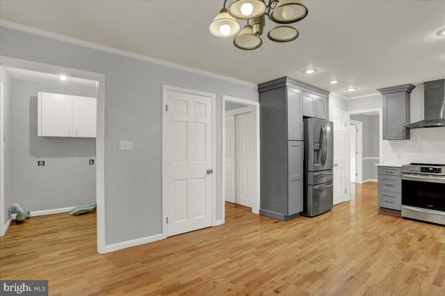 214 BURRELL BLVD, Allentown, PA 18104