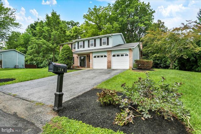 214 BURRELL BLVD, Allentown, PA 18104