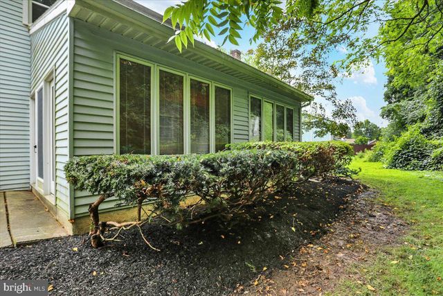 214 BURRELL BLVD, Allentown, PA 18104