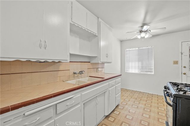 6901 San Luis Ave, Bell, CA 90201