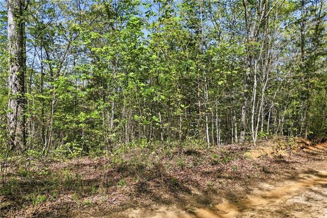 1933 Highway 136 W, Talking Rock, GA 30175