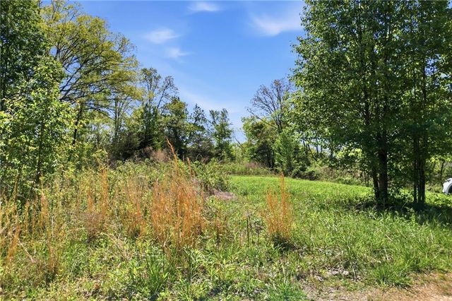 1933 Highway 136 W, Talking Rock, GA 30175
