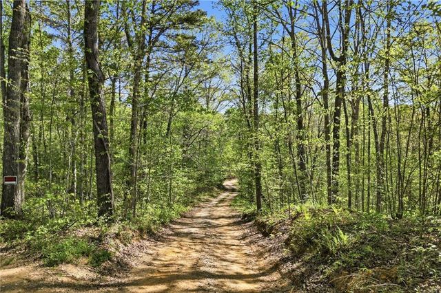 1933 Highway 136 W, Talking Rock, GA 30175