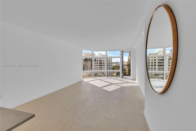 20100 W Country Club Dr 1008, Aventura, FL 33180