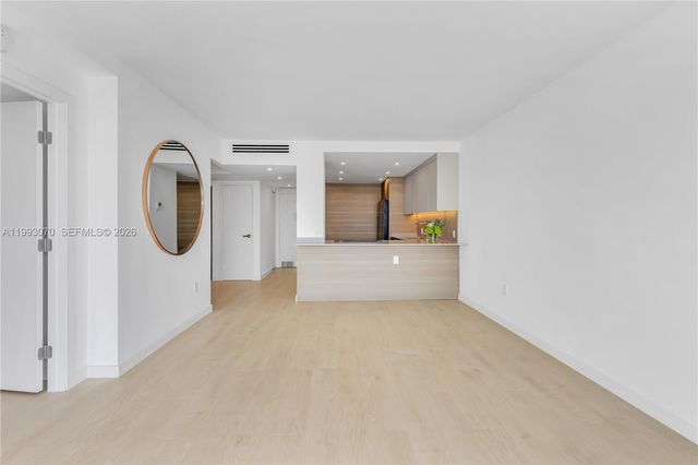 20100 W Country Club Dr 1008, Aventura, FL 33180