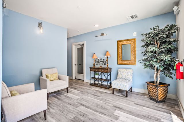 2712 Wingate Street 305, Fort Worth, TX 76107
