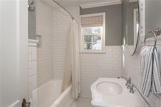 105 Westmont Drive, Fayetteville, NC 28305