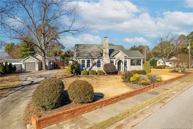 105 Westmont Drive, Fayetteville, NC 28305