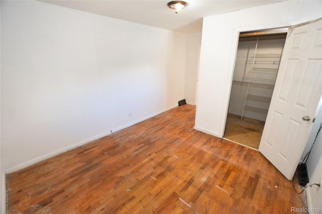 8107 E BRISTOL Road, Davison Township, MI 48423