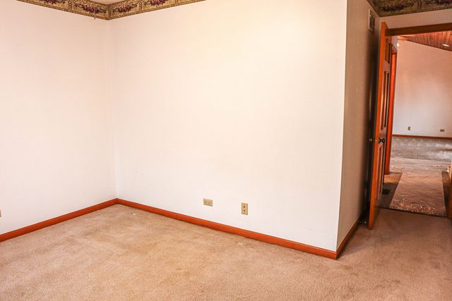 904 Harvest Trail B, Yorkville, IL 60560