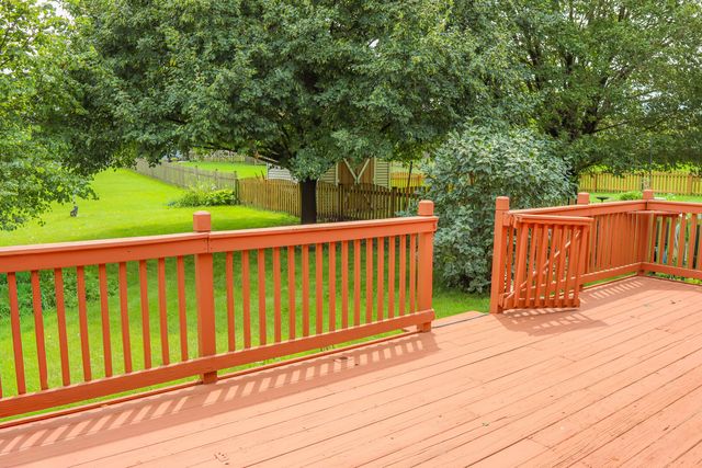 904 Harvest Trail B, Yorkville, IL 60560
