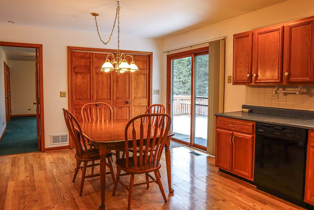 904 Harvest Trail B, Yorkville, IL 60560