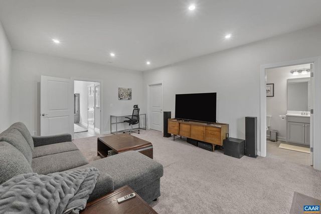 1810 FOWLER ST, Charlottesville, VA 22901