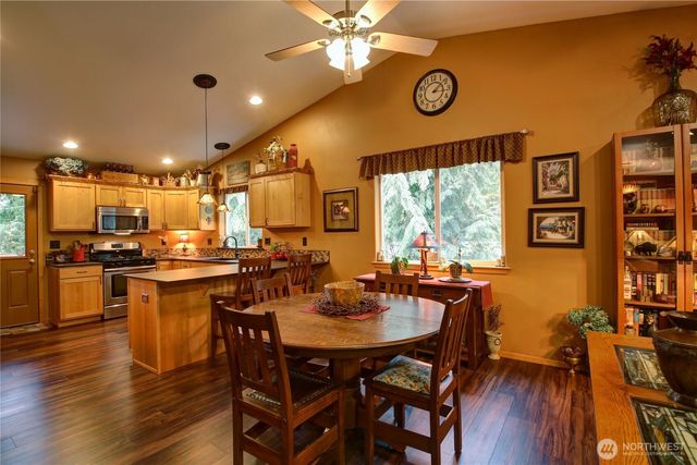740 Sumerset Way, Sedro Woolley, WA 98284