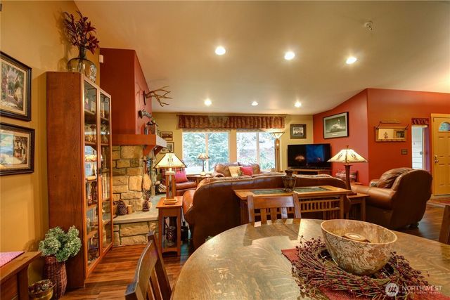 740 Sumerset Way, Sedro Woolley, WA 98284