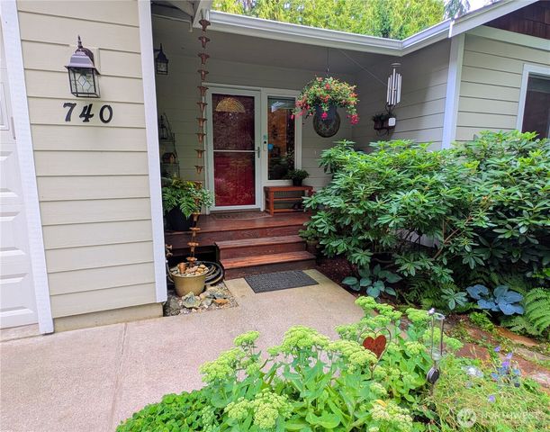740 Sumerset Way, Sedro Woolley, WA 98284