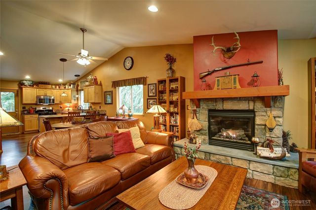 740 Sumerset Way, Sedro Woolley, WA 98284