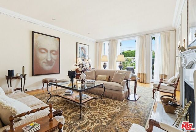 516 S Rimpau Boulevard, Los Angeles, CA 90020