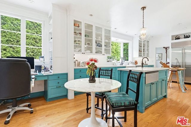 516 S Rimpau Boulevard, Los Angeles, CA 90020