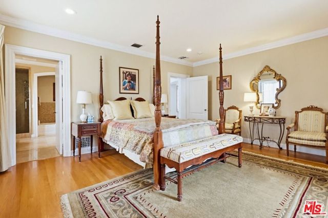 516 S Rimpau Boulevard, Los Angeles, CA 90020