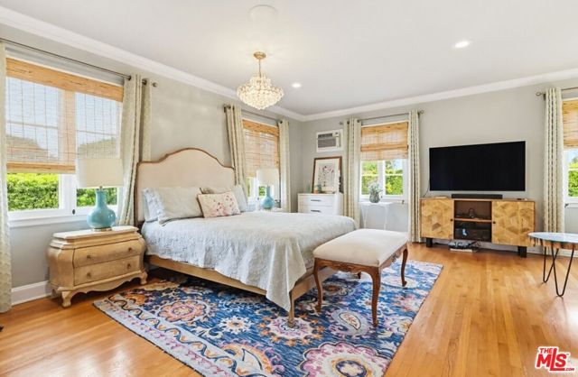 516 S Rimpau Boulevard, Los Angeles, CA 90020