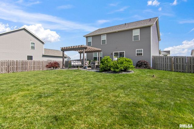 815 Kooper Drive, Chatham, IL 62629