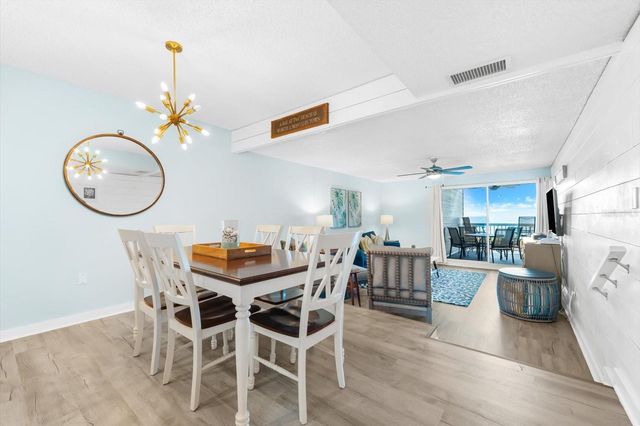 102 68TH STREET 102, Holmes Beach, FL 34217