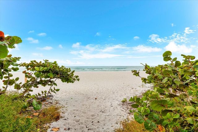 102 68TH STREET 102, Holmes Beach, FL 34217