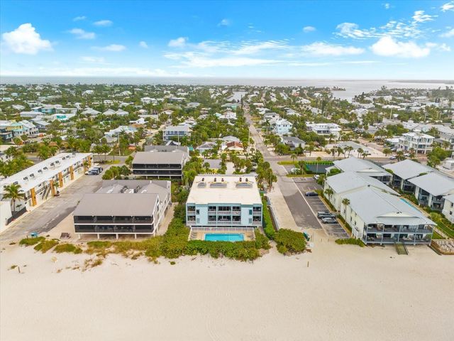 102 68TH STREET 102, Holmes Beach, FL 34217